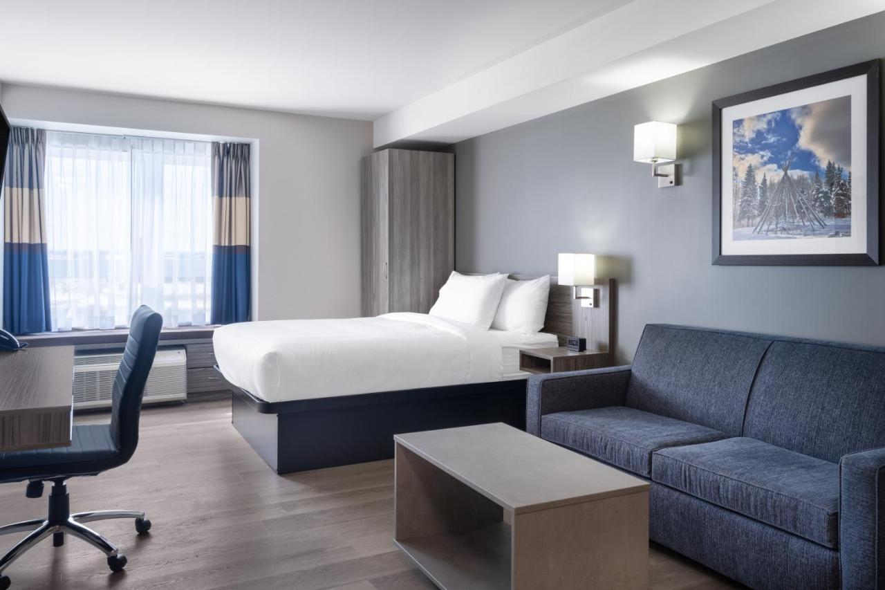 Microtel Inn & Suites By Wyndham Kanata Ottawa West Екстер'єр фото