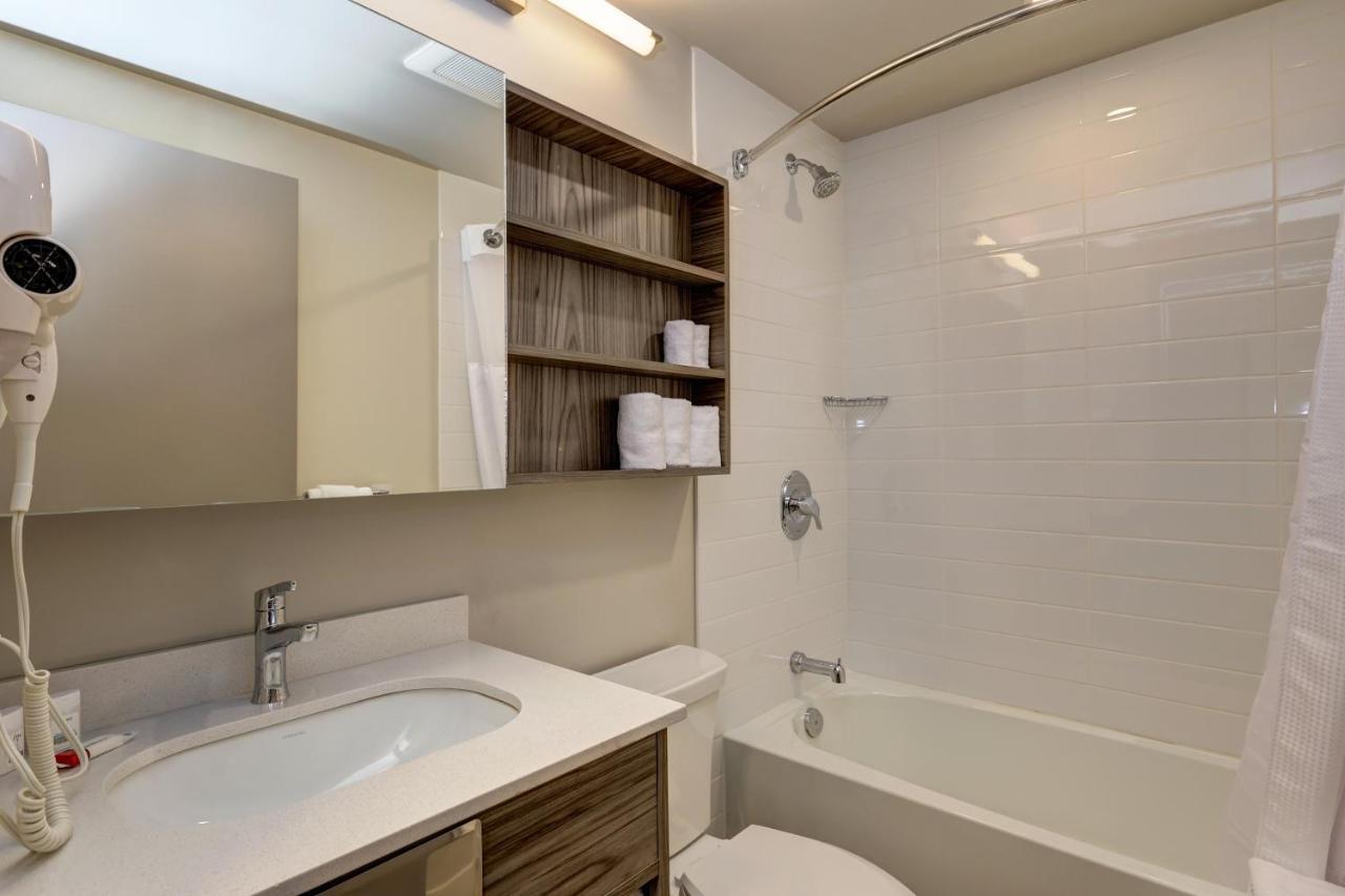 Microtel Inn & Suites By Wyndham Kanata Ottawa West Екстер'єр фото