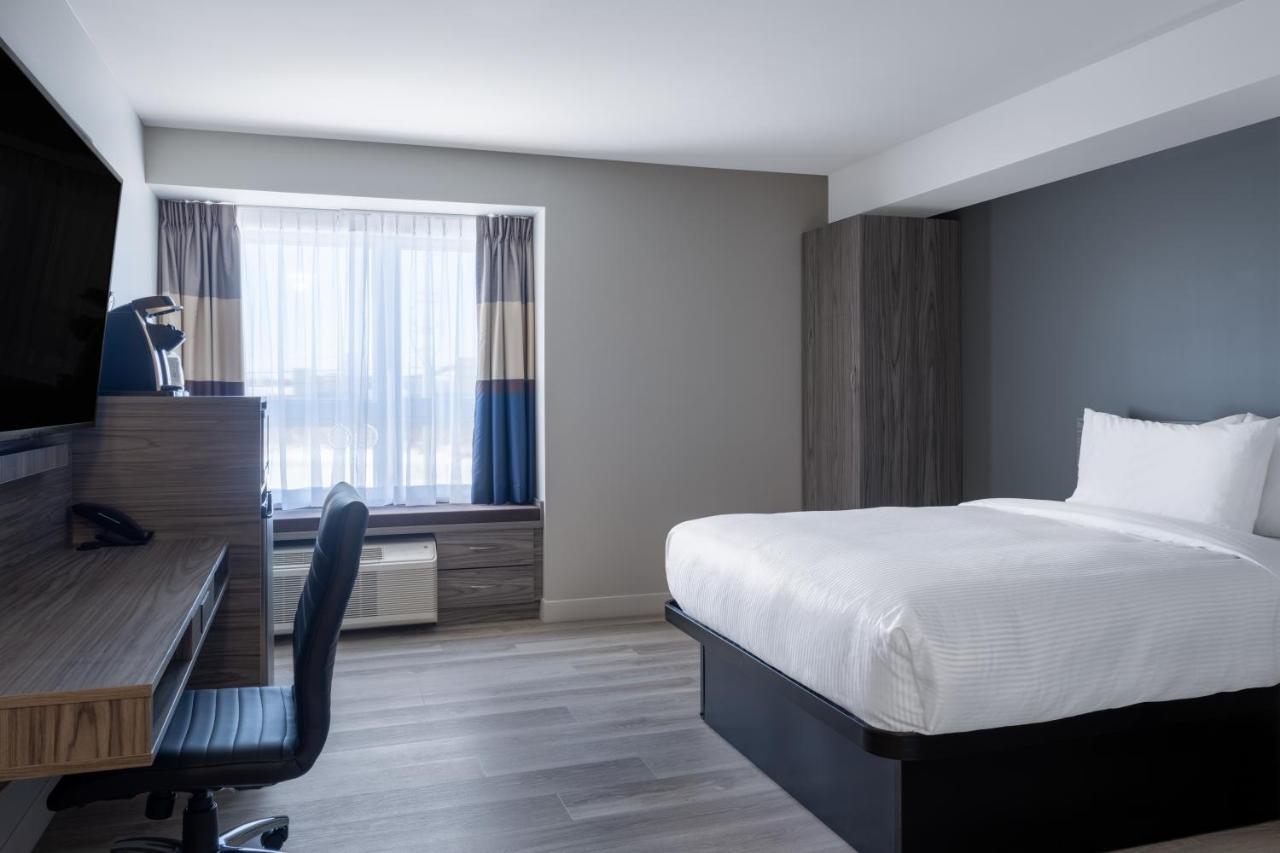 Microtel Inn & Suites By Wyndham Kanata Ottawa West Екстер'єр фото