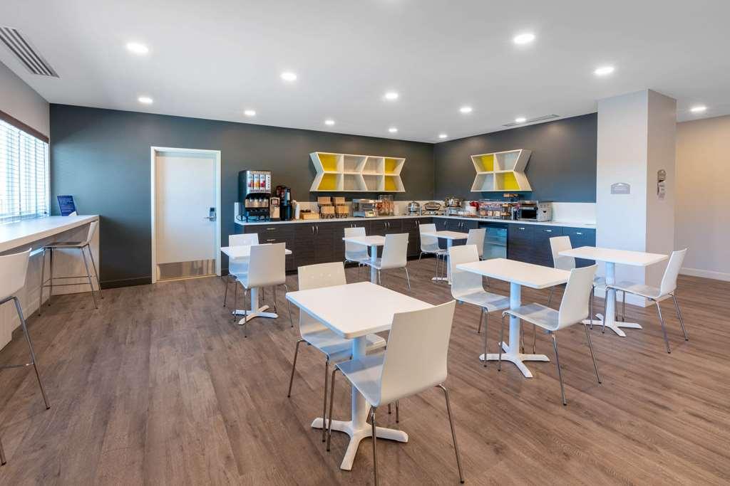 Microtel Inn & Suites By Wyndham Kanata Ottawa West Зручності фото