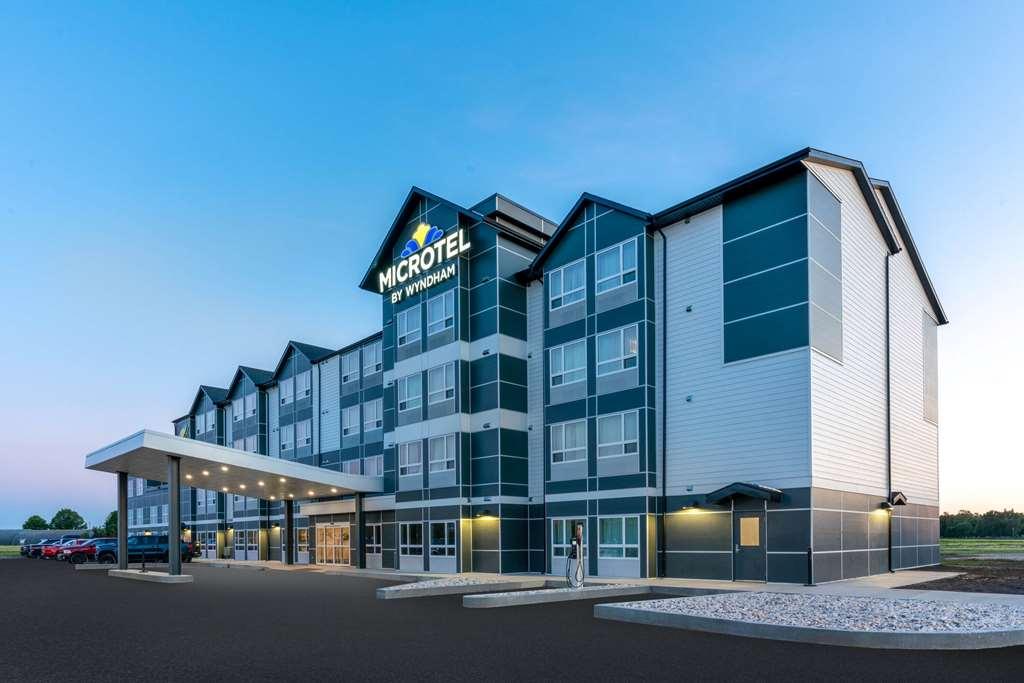 Microtel Inn & Suites By Wyndham Kanata Ottawa West Екстер'єр фото