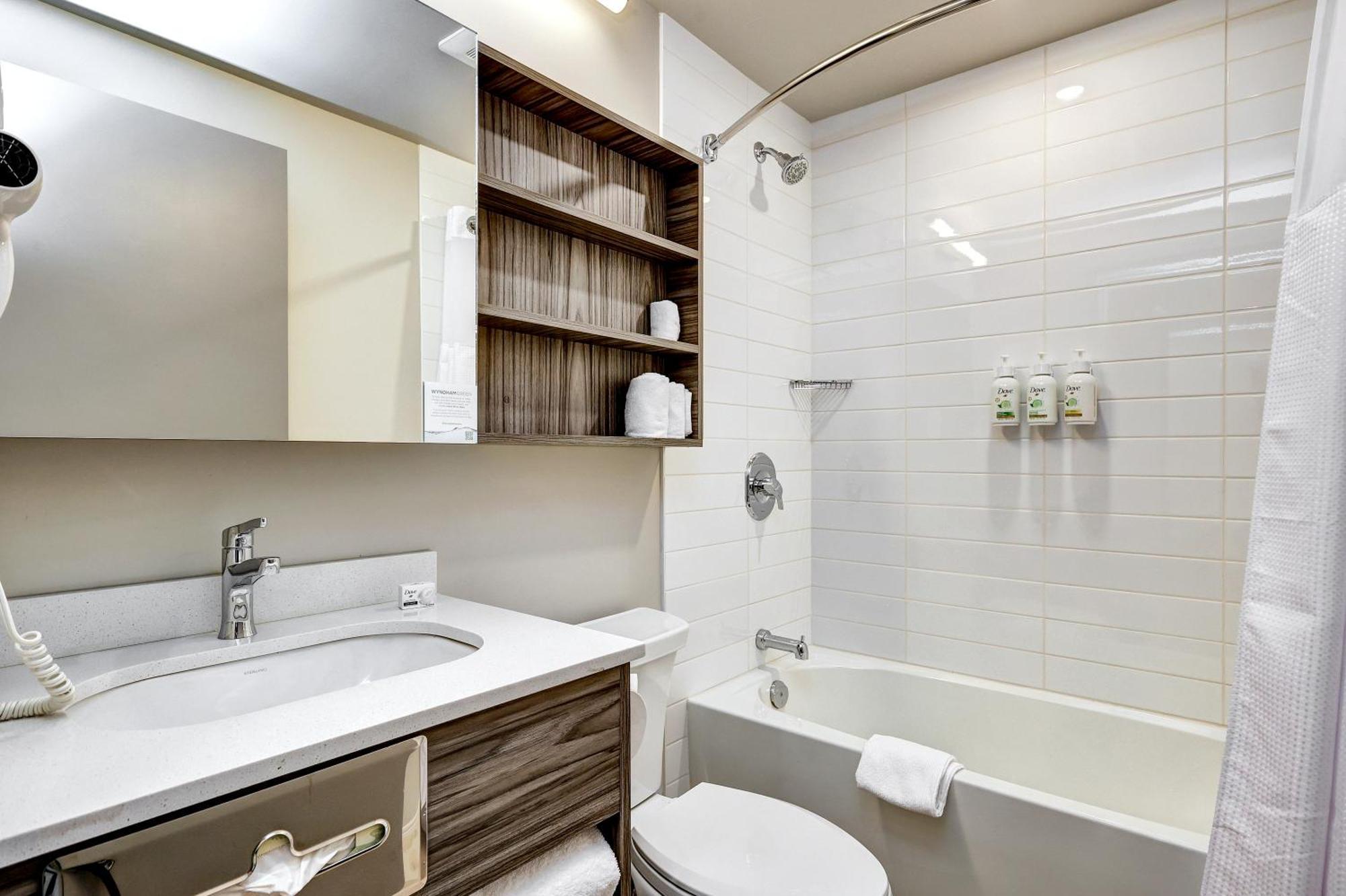 Microtel Inn & Suites By Wyndham Kanata Ottawa West Екстер'єр фото