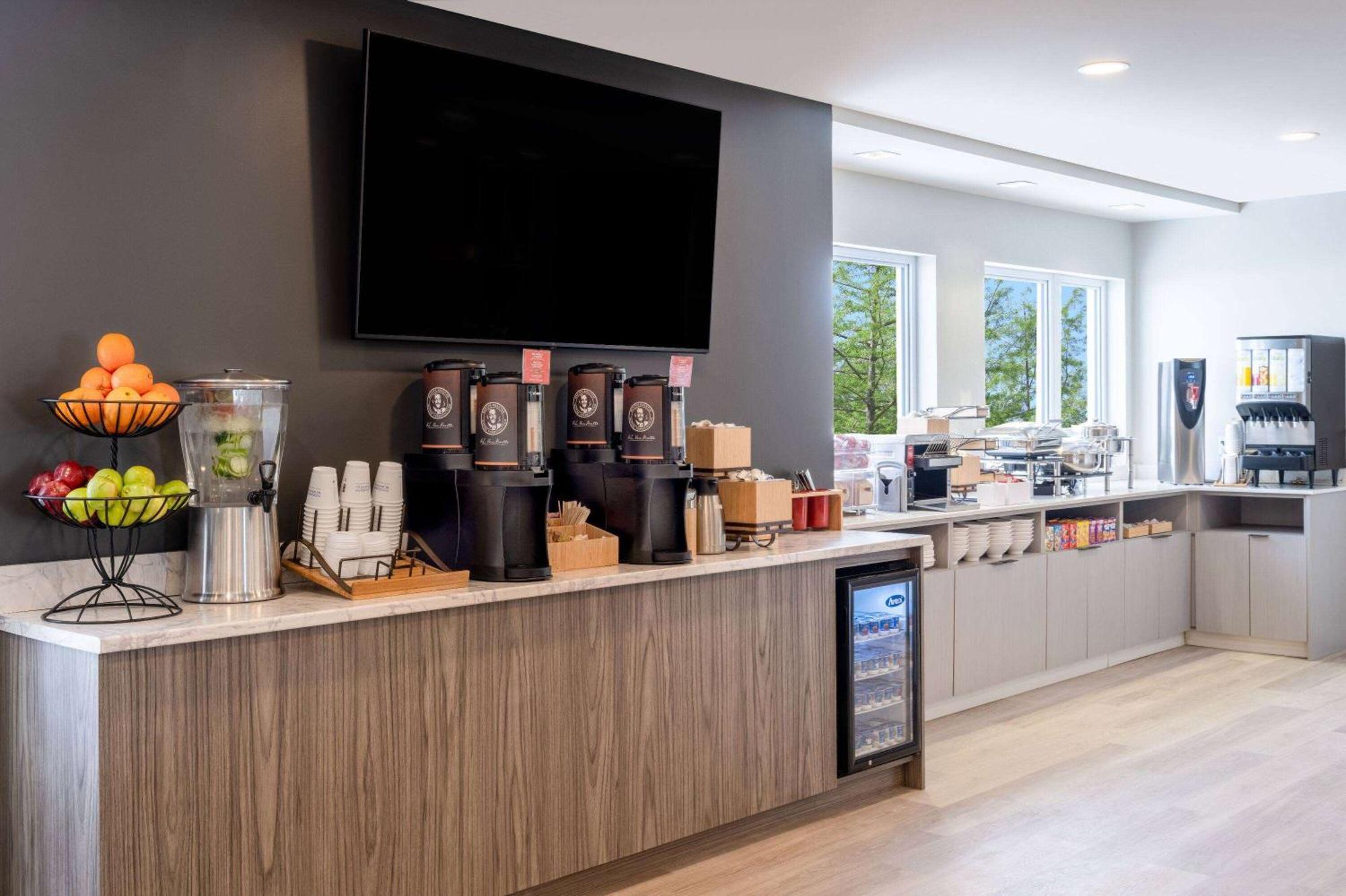 Microtel Inn & Suites By Wyndham Kanata Ottawa West Екстер'єр фото
