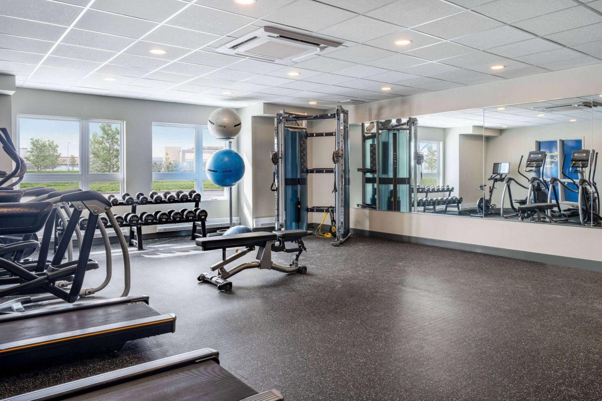 Microtel Inn & Suites By Wyndham Kanata Ottawa West Екстер'єр фото
